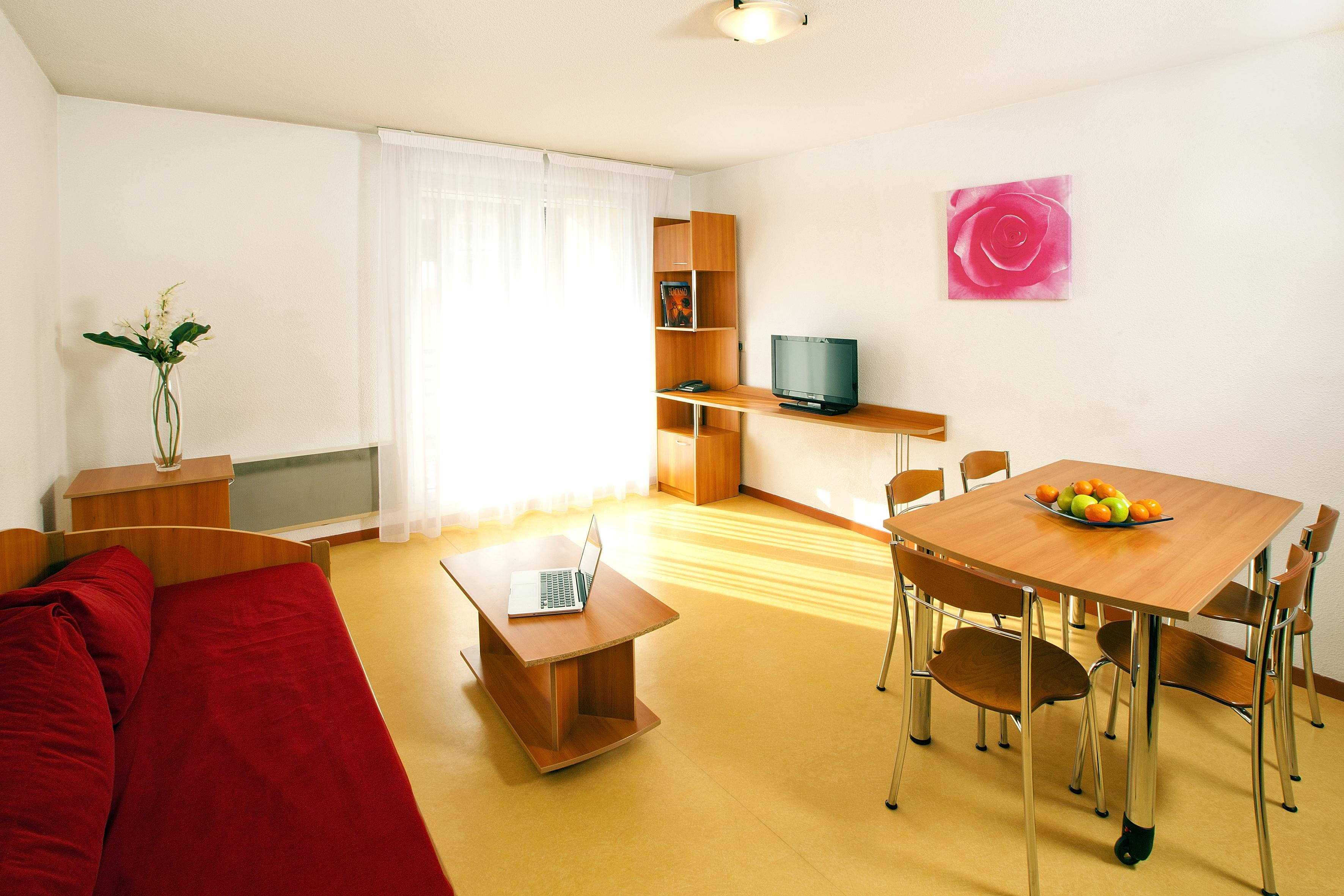 Sejours & Affaires Geneve Saint Genis Aparthotel Kültér fotó