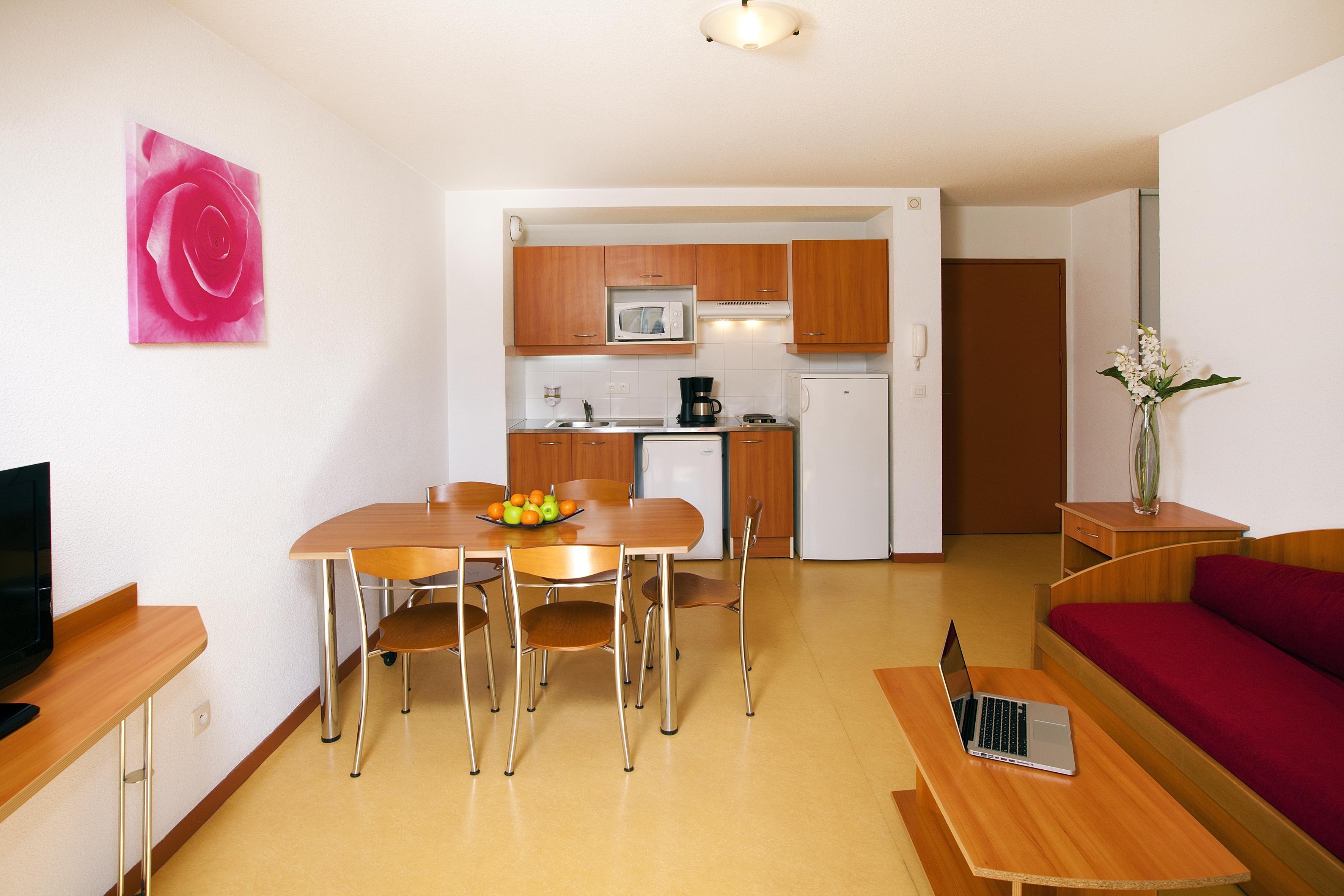 Sejours & Affaires Geneve Saint Genis Aparthotel Kültér fotó