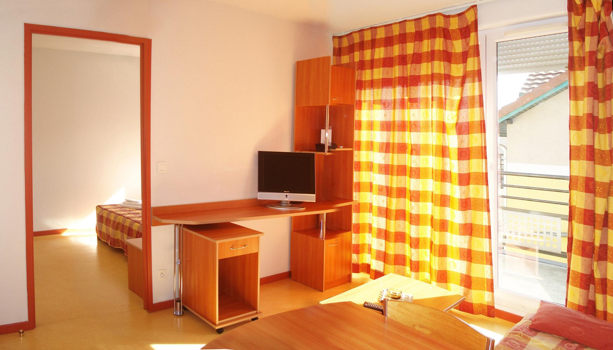 Sejours & Affaires Geneve Saint Genis Aparthotel Kültér fotó